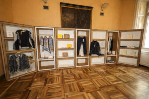 Smart-Closet-2024-Equipe-International-Milano-Riccardo-Liporace-9-1024x683